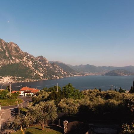 Italian Vacation Homes - Longol Riva di Solto Exterior photo